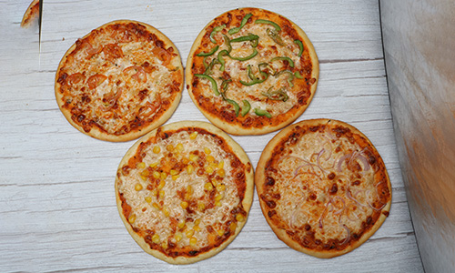 4 Single Topping Pizza Combo